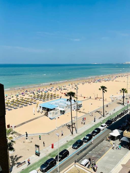 Apartamento A Pie De Playa. Cadiz Luaran gambar